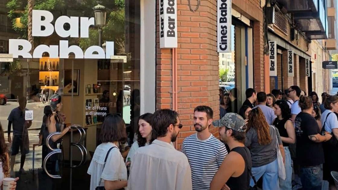 Vuelve el combo peli y vermut de fin de semana a Cines Babel