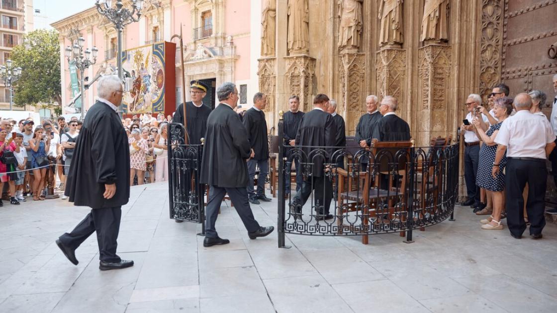 tribunas de las aguas jueves