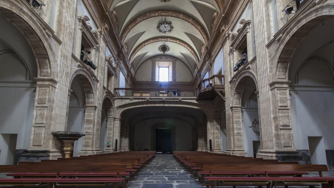 Interior San miguel de los reyes
