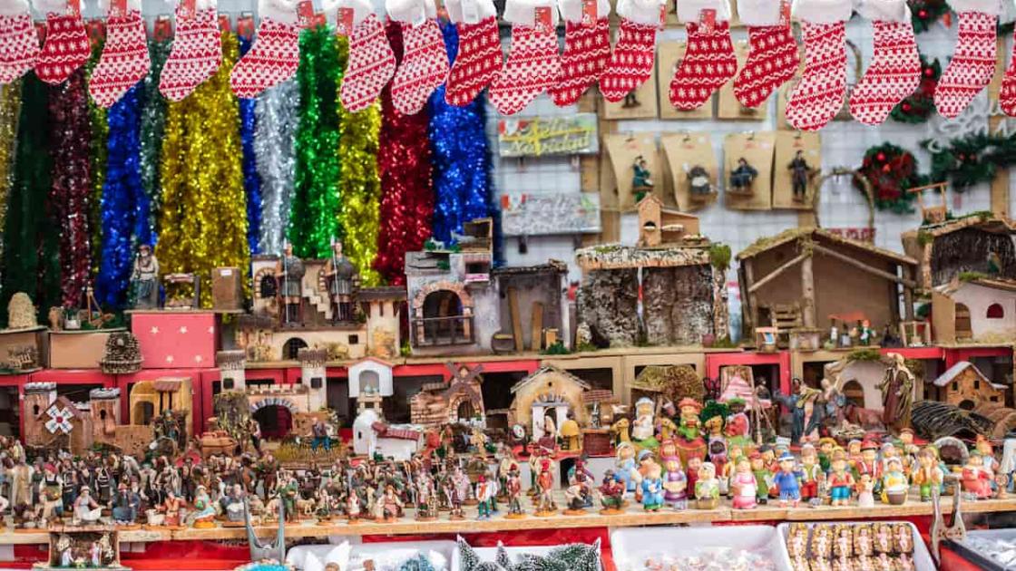 RastroClet navideño en el barrio de Benimaclet de València 