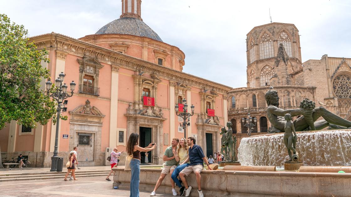 Plaza de la Virgen Valencia