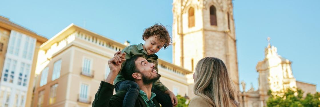 familia Miguelete detrás