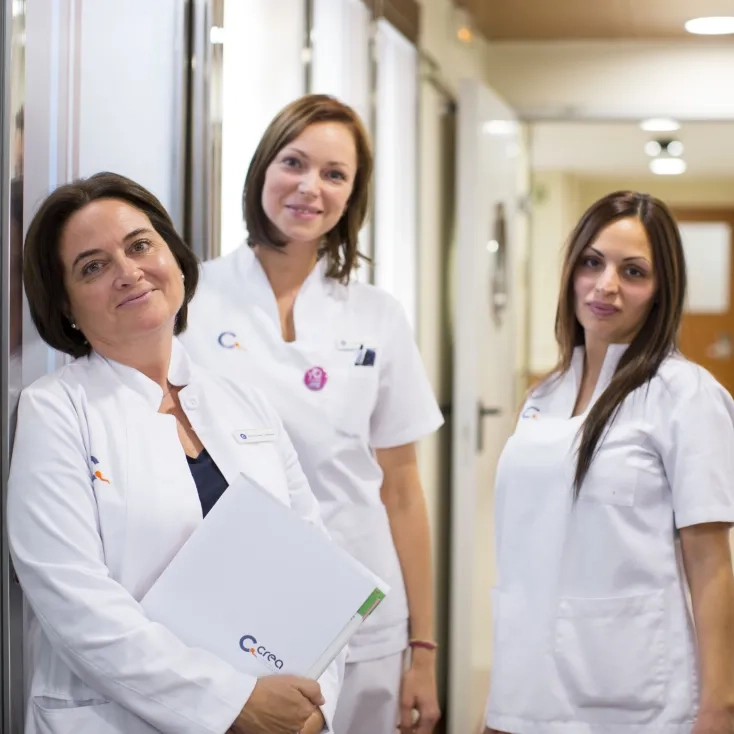 equipo médico centro de reproducción asistida crea