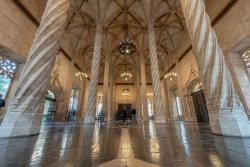 Vista interior de la Lonja de la Seda