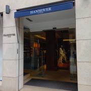 Acceso llano y puertas automáticas (permanecen abiertas durante el horario de apertura)