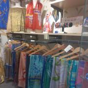 Percheros a baja altura.