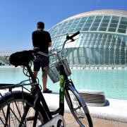 detalle bicicleta delante del hemisferic