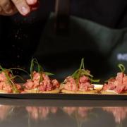 Cena a cargo de Somos Raro e Insurgente en València