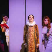 Representación de «Los locos de València» en el Teatro Principal