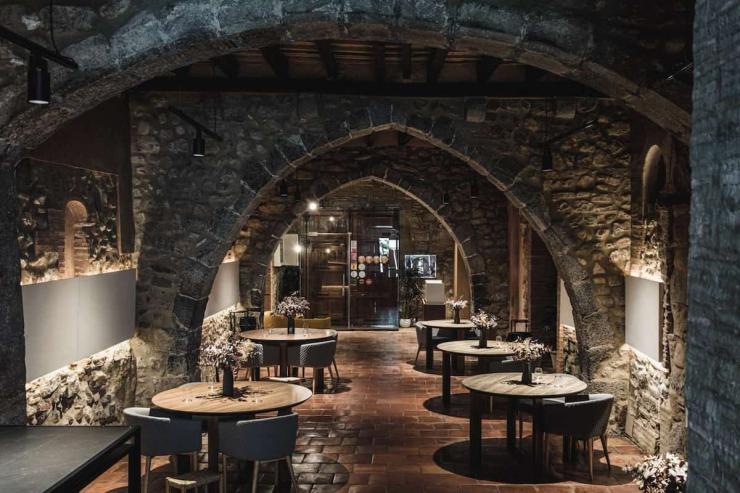 Cena en Arrels antes de los espectáculos en el Teatro Romano